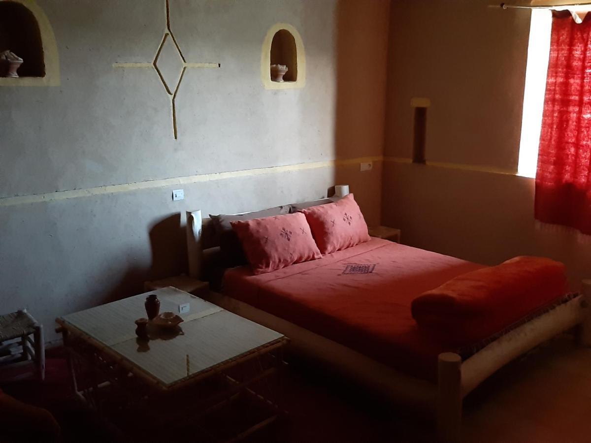 Готель Kasbah Izoran Мідельт Екстер'єр фото