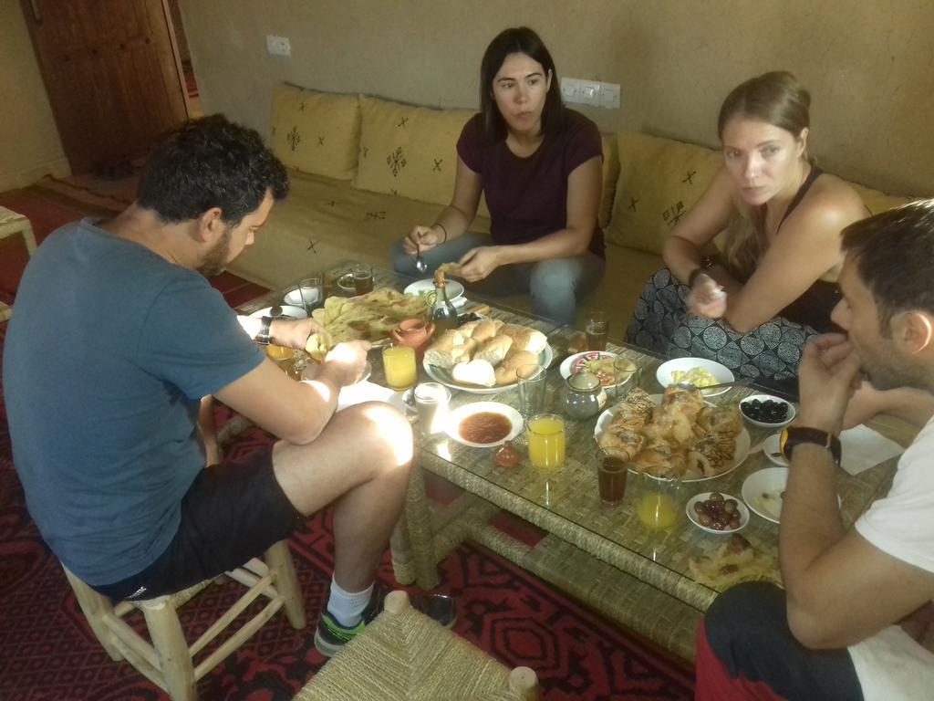 Готель Kasbah Izoran Мідельт Екстер'єр фото